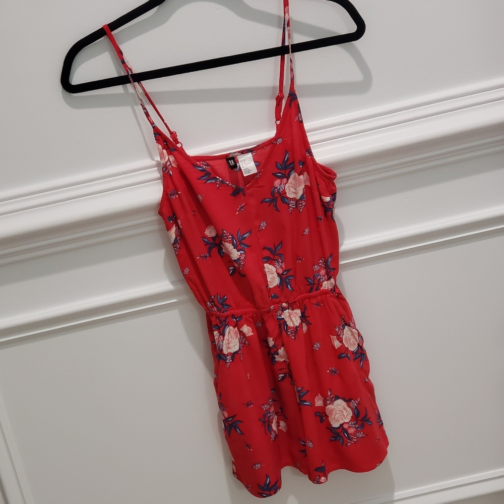 H&M DIVIDED Red XS Romper